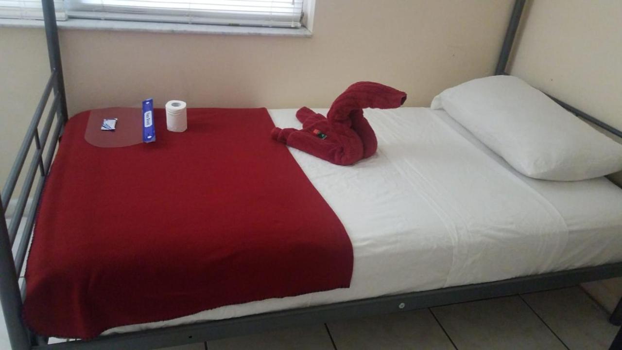 Ostello Crocodhouse Early Check In Free Parking 7 Years Hosting In Fort Laud *