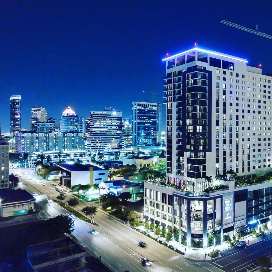 Crocodhouse Early Check In Free Parking 7 Years Hosting In Fort Laud Ostello Fort Lauderdale
